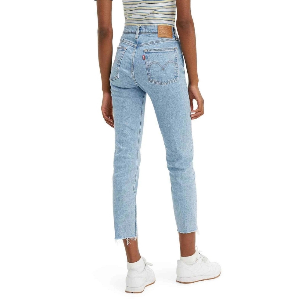 Levis Cropped Wedgie Straight Jeans